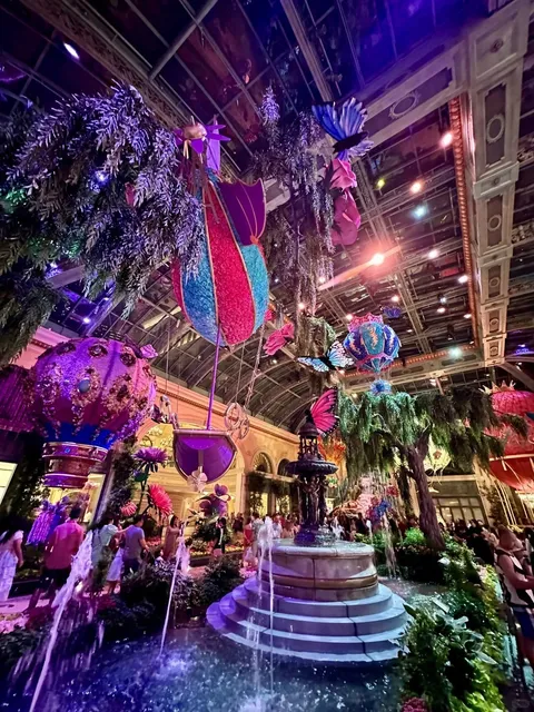 🌃 Vegas Strip Vibes: 6 PM–10 PM Edition 