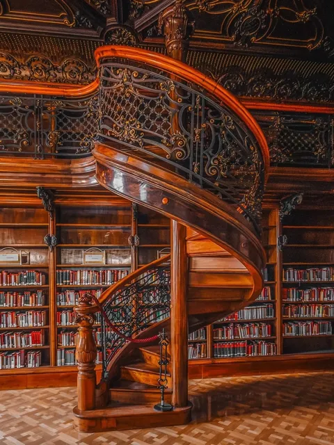 ✨ Welcome to Hungary's Metropolitan Ervin Szabó Library