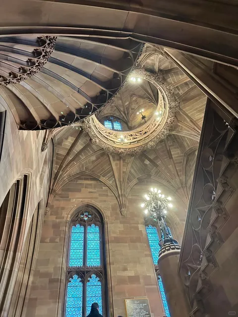 Mancs! 2-Day Manchester Itinerary 🚀 | Includes Peak District