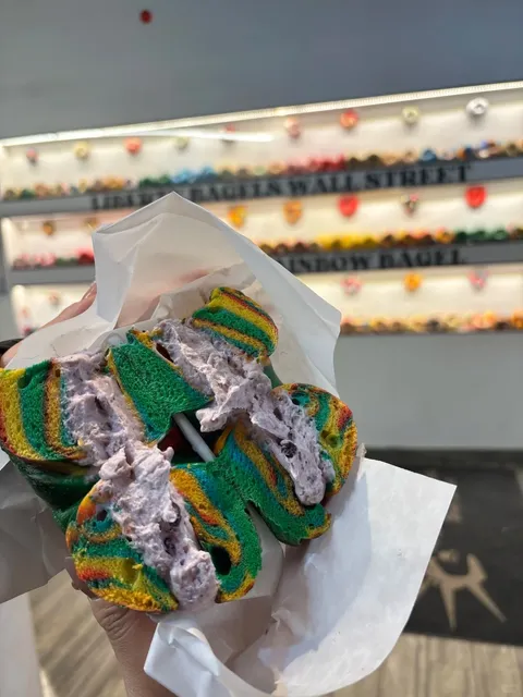 Manhattan & Brooklyn Coffee & Snacks ☕️🥯