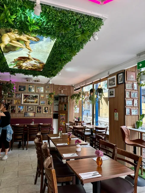 Breakfast Bliss at My Go-To Morning Spot! ☀️🍳💖