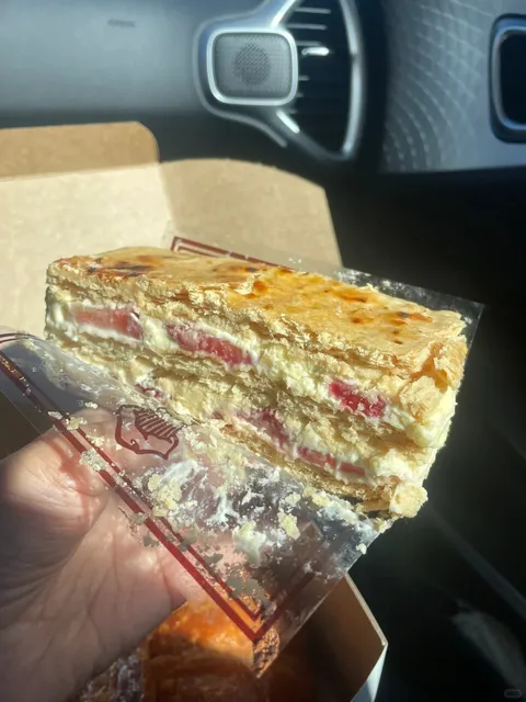 🇺🇸 West Coast Road Trip 🍓 Must-Try California Strawberry Desserts! 