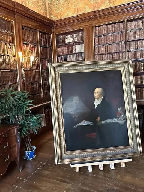 🇬🇧 Leeds Travel Guide: Top 2 Must-Visit Spots! 🌈