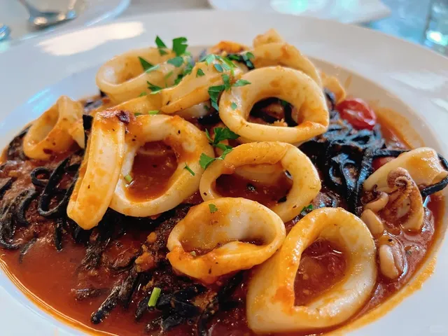 Nella Pizza e Pasta: Chicago’s Black Gold Pasta Spot 🖤🍝​​