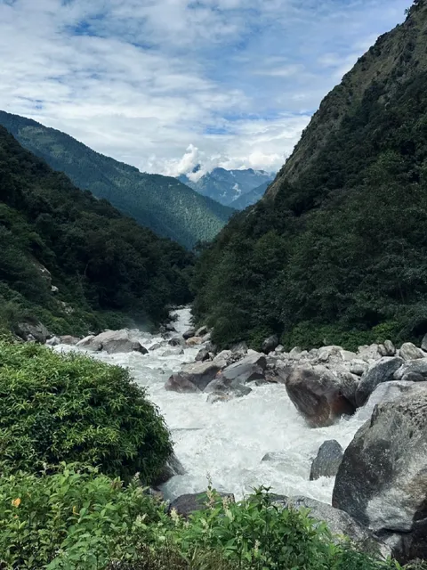 Nepal Langtang Village hiking:Syabrubesi—LamaHotel