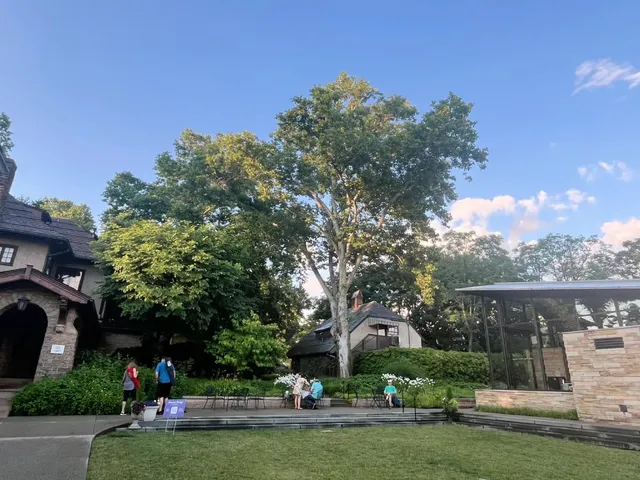 Two Newly Discovered Gems for Walking in Pittsburgh 🌳🚶♀️