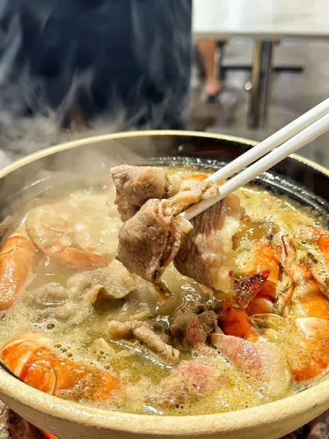 The only downside is that it's crowded I almost didn't get to eat‼️