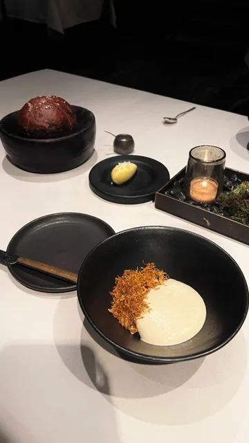 Seattle Canlis | Where Views Meet Fine Dining 🌆🍽️