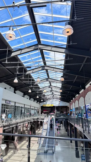 📍 Liberty Center – Cincinnati’s Indoor Gem for Families 🌟