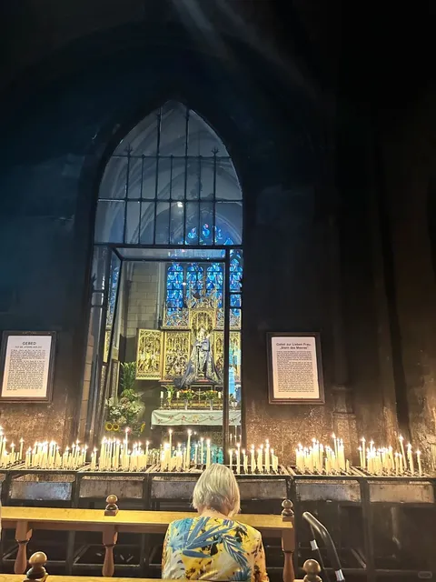 🇳🇱 Maastricht Day Trip: Pastries, Pho & Heavenly Bookstores 🧁📚