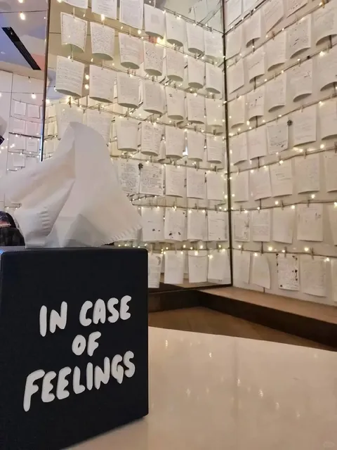 📍 NYC | Where Strangers' Hearts Speak