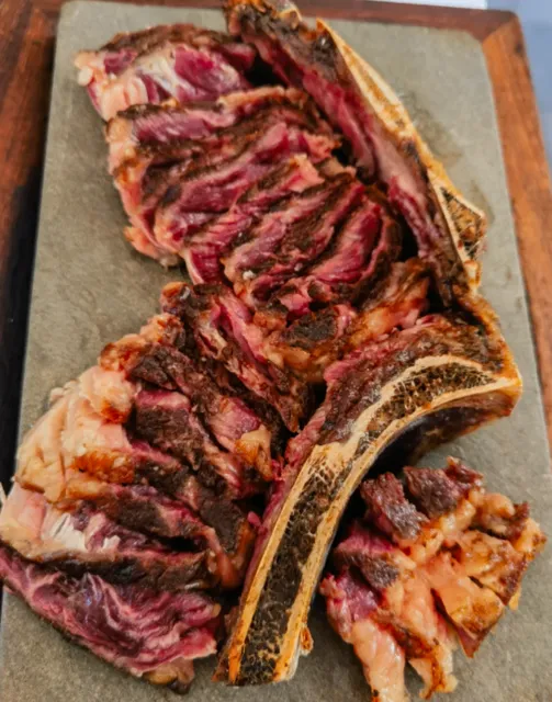 🇪🇸 Templo restaurant's delicious maturing beef