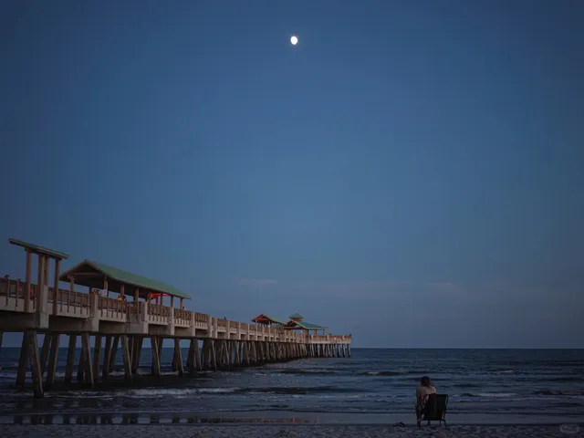 Charleston: Holding onto Summer Before Fall Arrives 🍃