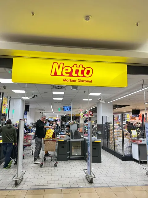 Never Went Hungry in Berlin—But It Wasn’t All Easy (Joke… Kinda)