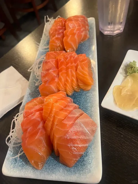 Los Angeles | Monday Special: $1 Salmon Sashimi Slice! 🍣💸