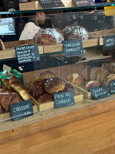 NYC Bakeries | Delicious Carbs, Randomly Distributed 🥐💫