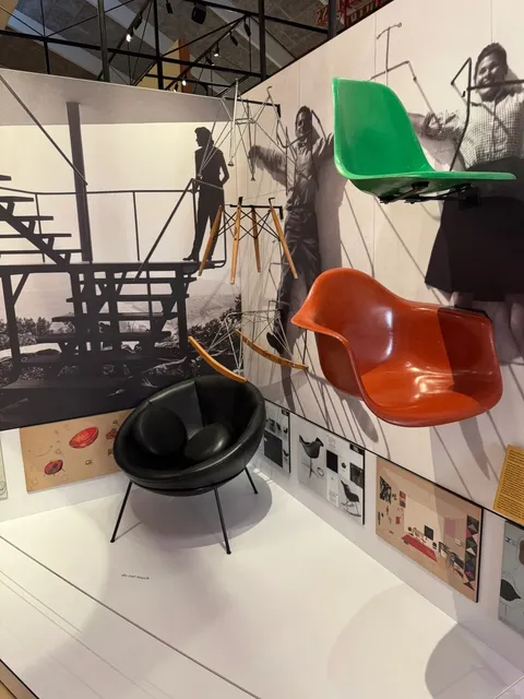 🇬🇧 London’s Design Museum: A Must-Visit for Creatives Worldwide! 🎨✨