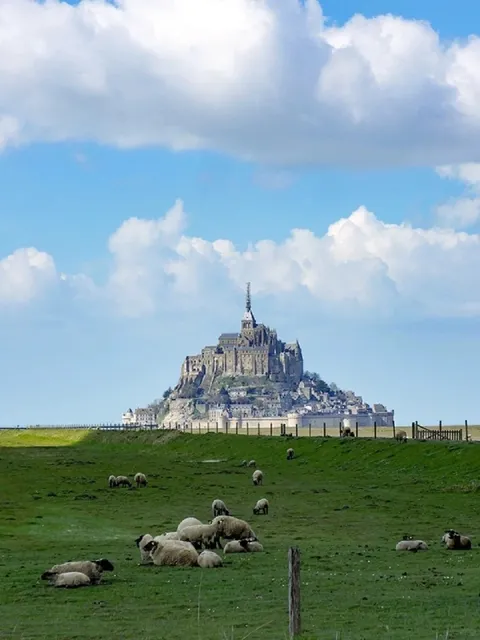 🇫🇷 Day Trip from Paris: Mont Saint-Michel