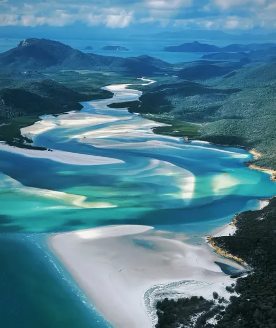  Whitsunday Islands: Australia's Most Enchanting Seascape