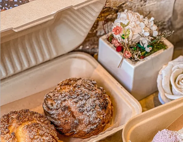 Going to New York to eat taro mochi!!😡 🍩