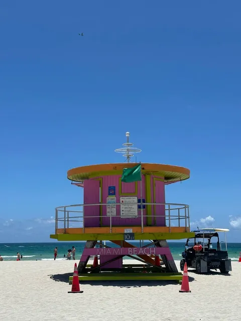🌴💦South Beach, Miami: Where the Sun Kisses the Sand 