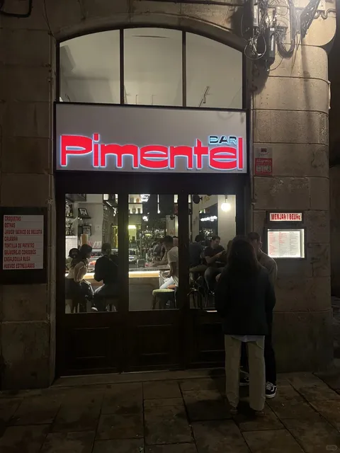 Barcelona | A Restaurant You Can Keep Going Back To: Bar Pimentel