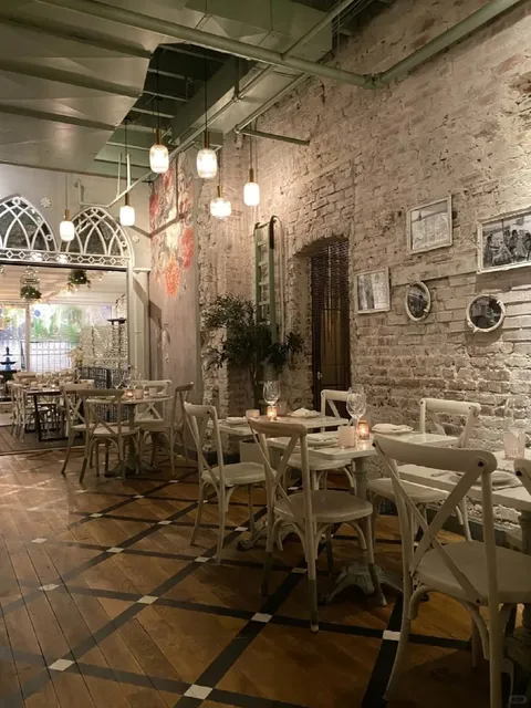 Washington, D.C.! A Beautiful Restaurant Perfect for Dates 