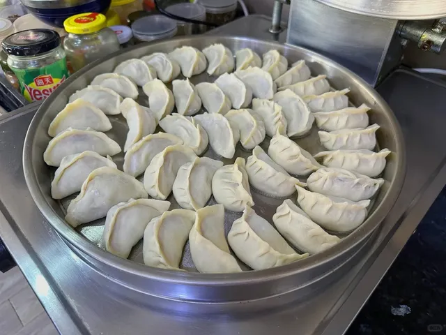 🍽️ Oran Dining Guide: From French Feasts to Seaside Sweets