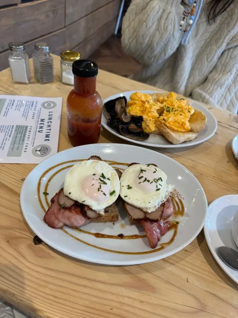 🇬🇧 Knaresborough Day Trip: A Fairytale Escape! 🏰✨