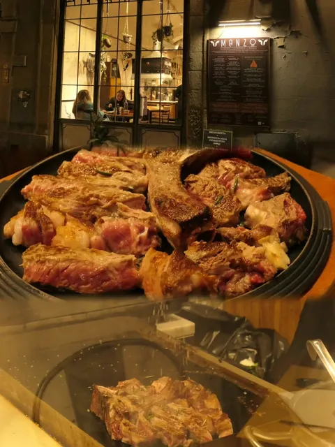  Tasted the most delicious Florentine T-bone steak in Florence.