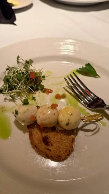 🍷 First Impressions: The Refectory