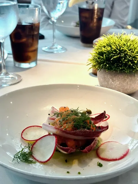 A Nostalgic Restaurant Hidden in a Gallery