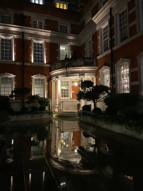 A November to Remember 🍂🏨💫