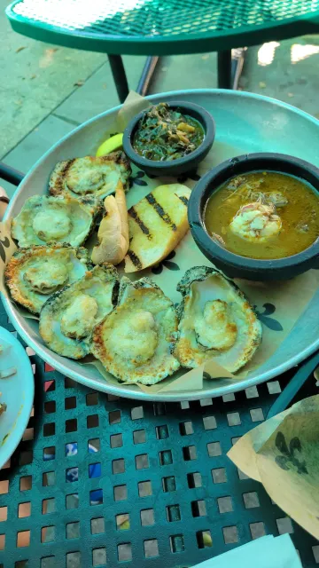 😋 Delicious Food, Quiet Spot | Fresh & Flavorful!