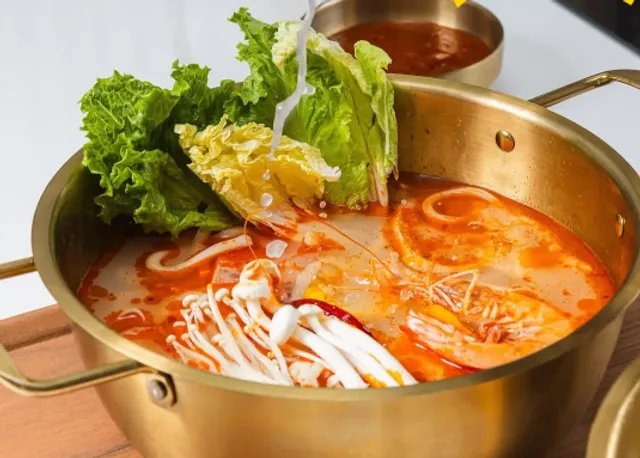 The Perfect Way to Spend Thanksgiving in Portland: Da Xi Malatang 🥘