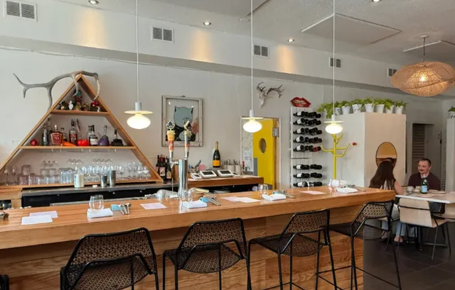 🍽️ Winnipeg Food Guide | 4-Day Culinary Adventure