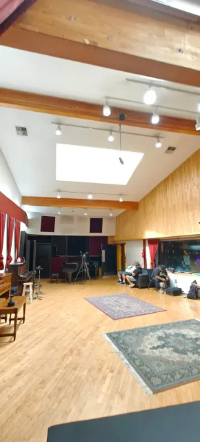 Layne Staley London Bridge Studio Tour