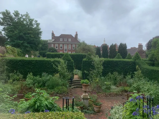 🇬🇧 Exploring National Trust's Fenton House & Gardens 🏡🌿