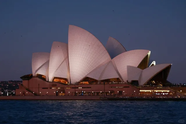 🇦🇺 Sydney's Dreamy Night Ferry Route: One Ride, All the Views! 🌙✨