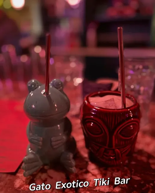 🎉 New Tiki Bar Hidden in Cambridgeside Mall 