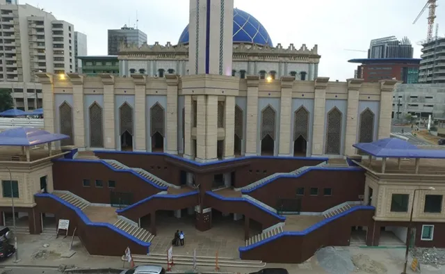 🇨🇮 Abidjan's Plateau Grand Mosque: Where Modernity Meets Faith
