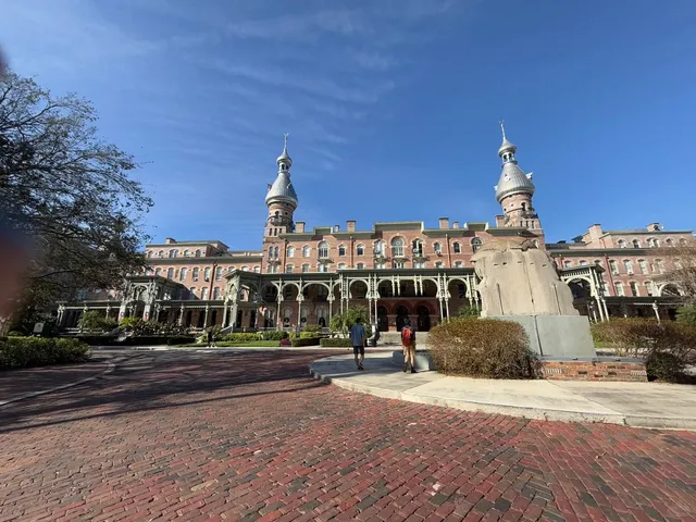 🇺🇸 Florida Trip 5: Exploring Downtown Tampa's Vibrant Riverwalk 🌆