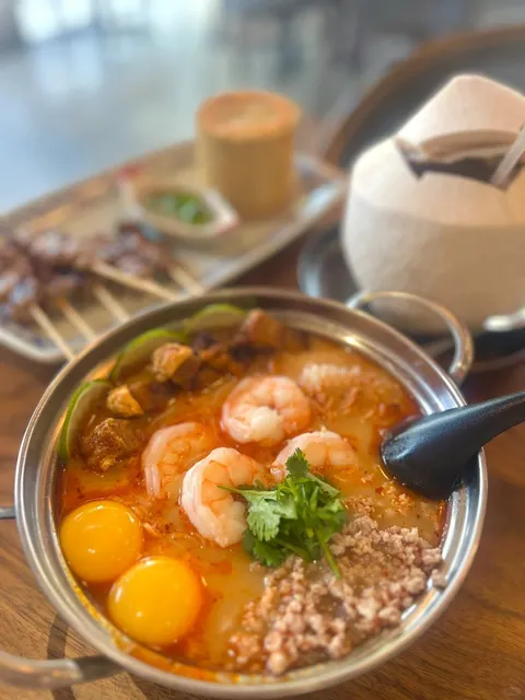 🇹🇭 Bangkok-Style Seafood Mama Noodles — Now in Pasadena!