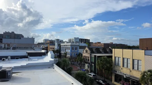 A True Charleston Favorite! 🌟