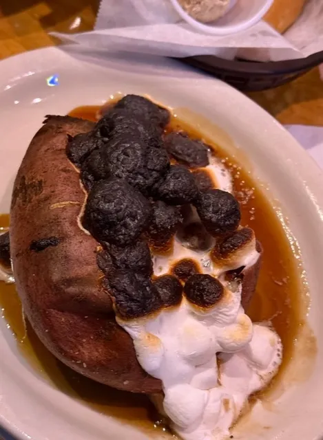 🥩 Texas Roadhouse | Where Every Bite Feels Like a Celebration! 🎉