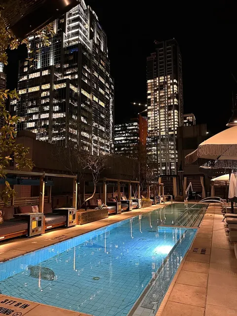 🌆 Austin Hotel Gem: Thompson & Tommie Hyatt! 🎶