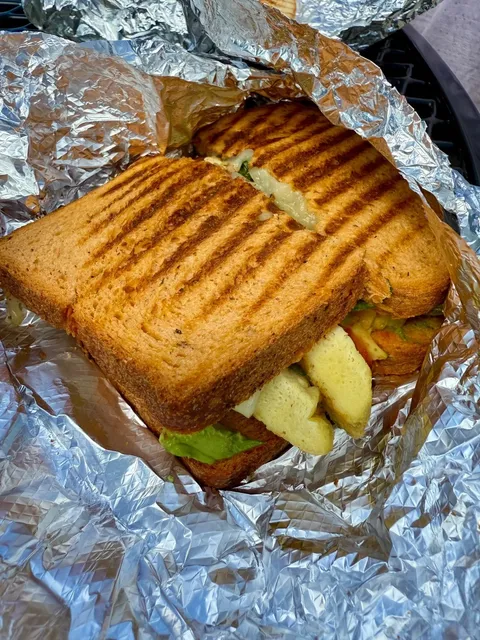 Brunswick, Maine | A Hidden Gem Bakery Next to a Plane 🥪🛩️