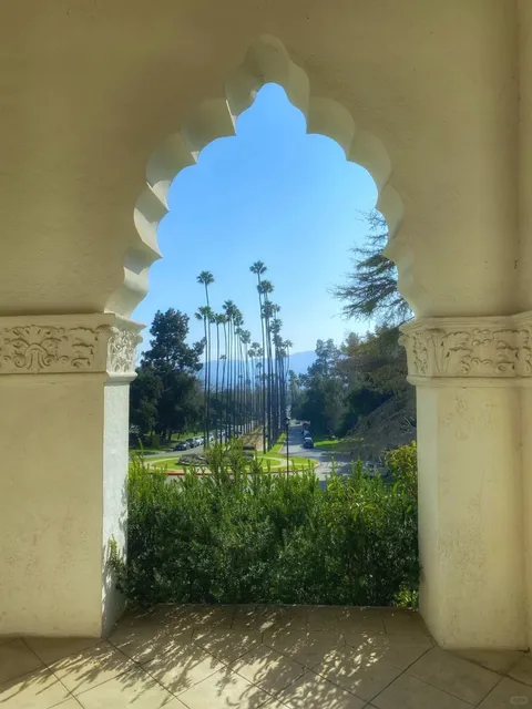 Glendale’s Hidden Elegant Mythic-Style Library