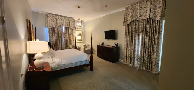 Our New Favorite Stay in NOLA! 🏡💖