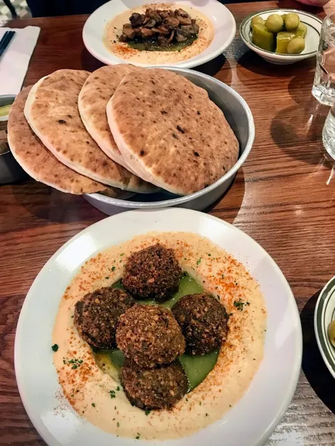 New York  brunch  recommendation--12 Chairs Cafe 